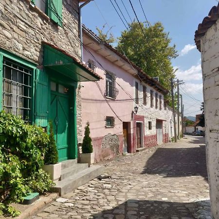 Private Apartment Elbasan Historic Center Ngoại thất bức ảnh