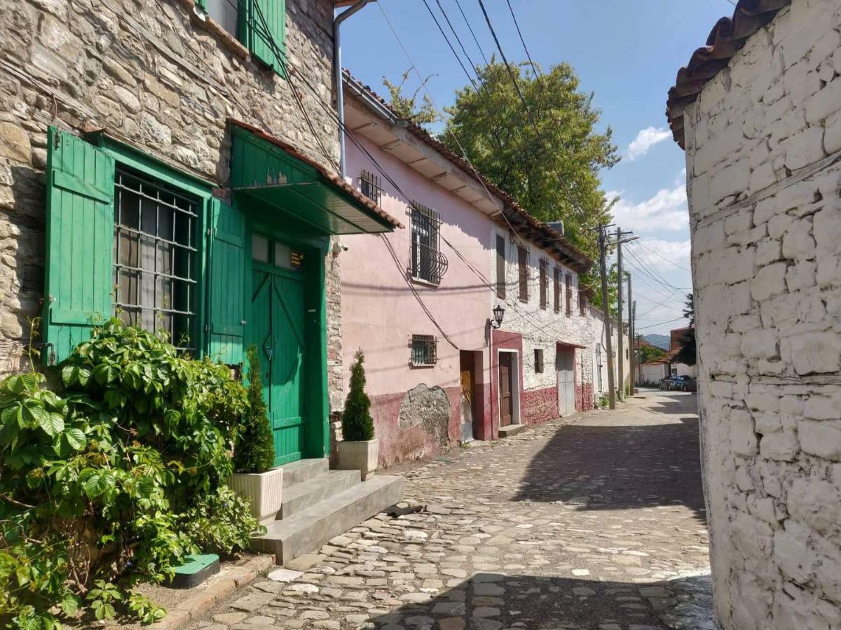 Private Apartment Elbasan Historic Center Ngoại thất bức ảnh