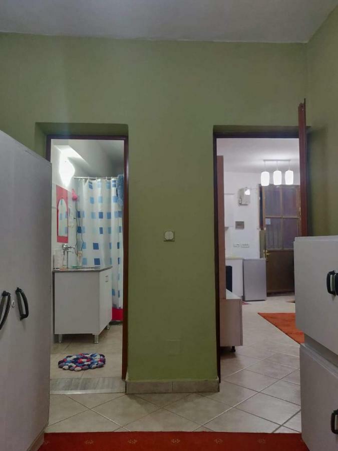 Private Apartment Elbasan Historic Center Ngoại thất bức ảnh