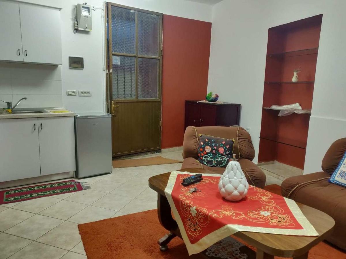 Private Apartment Elbasan Historic Center Ngoại thất bức ảnh